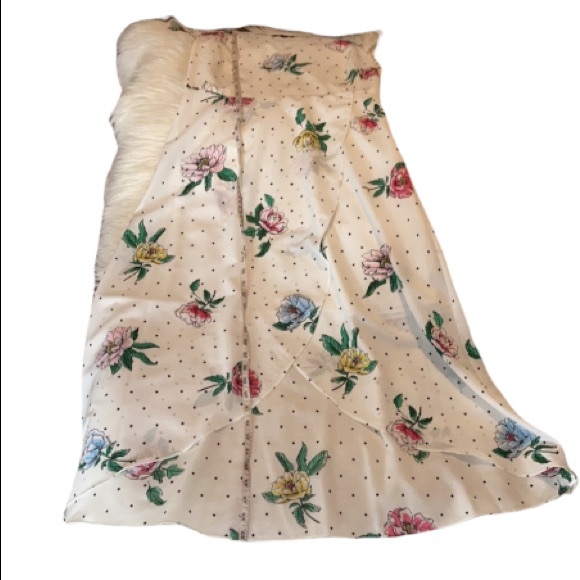 Madison polka dotted black white floral v neck cap sleeves flowing wrap dress m - Picture 17 of 17